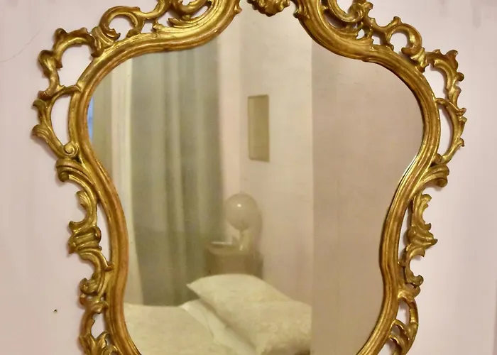 Lovely On The Arno River In Oltrarno *